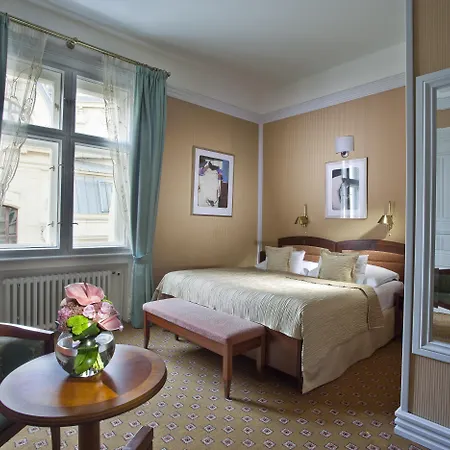 Paris Ξενοδοχείο 5*