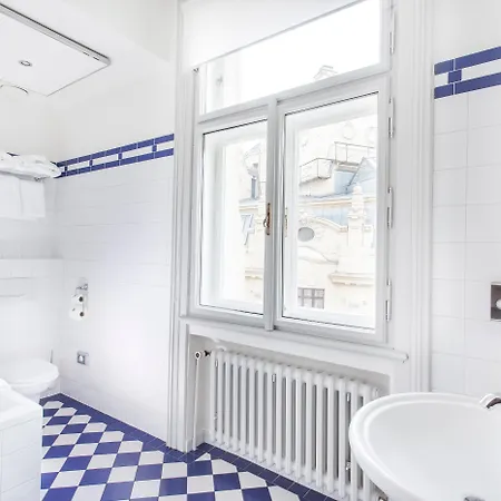 Paris 5*