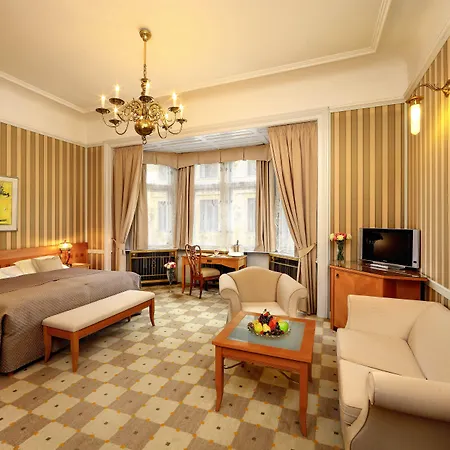 Paris Hotell Prag