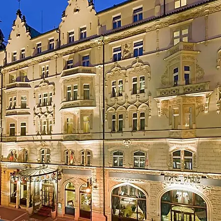 Paris Hotel Praga
