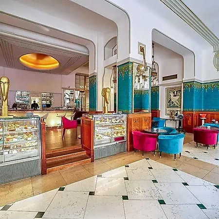 Paris 5*
