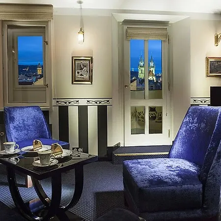 Paris Hotell 5*