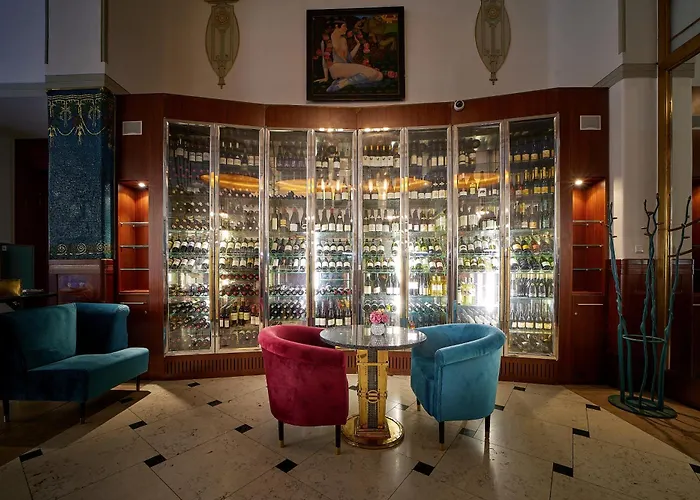Paris Hotel 5*