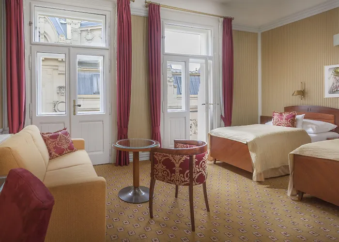 Paris Hotel 5*