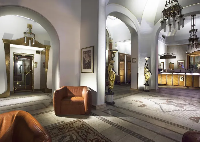Paris Hotel