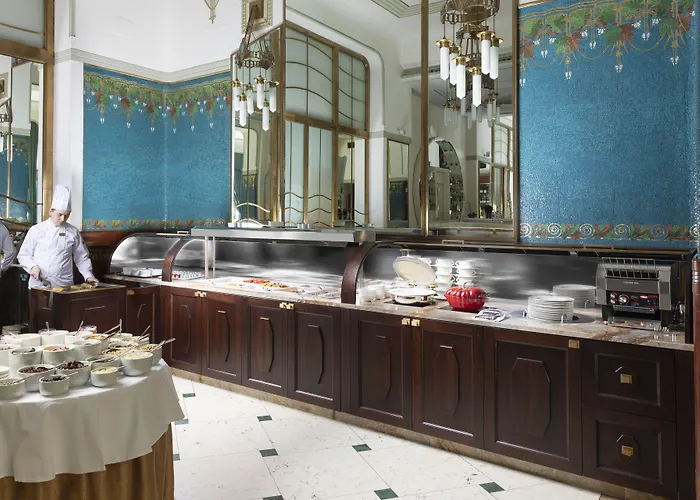 Paris Hotel